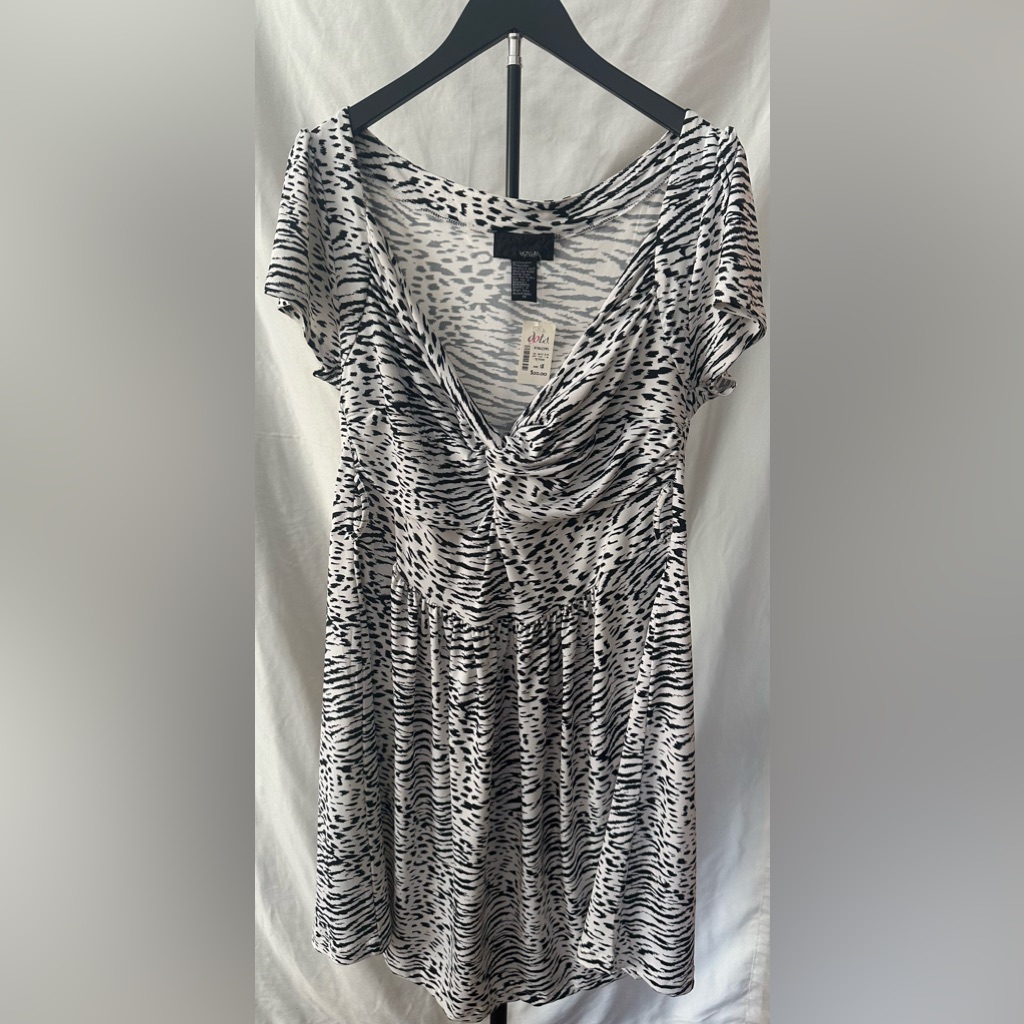 Dots Black And White Animal Print Top